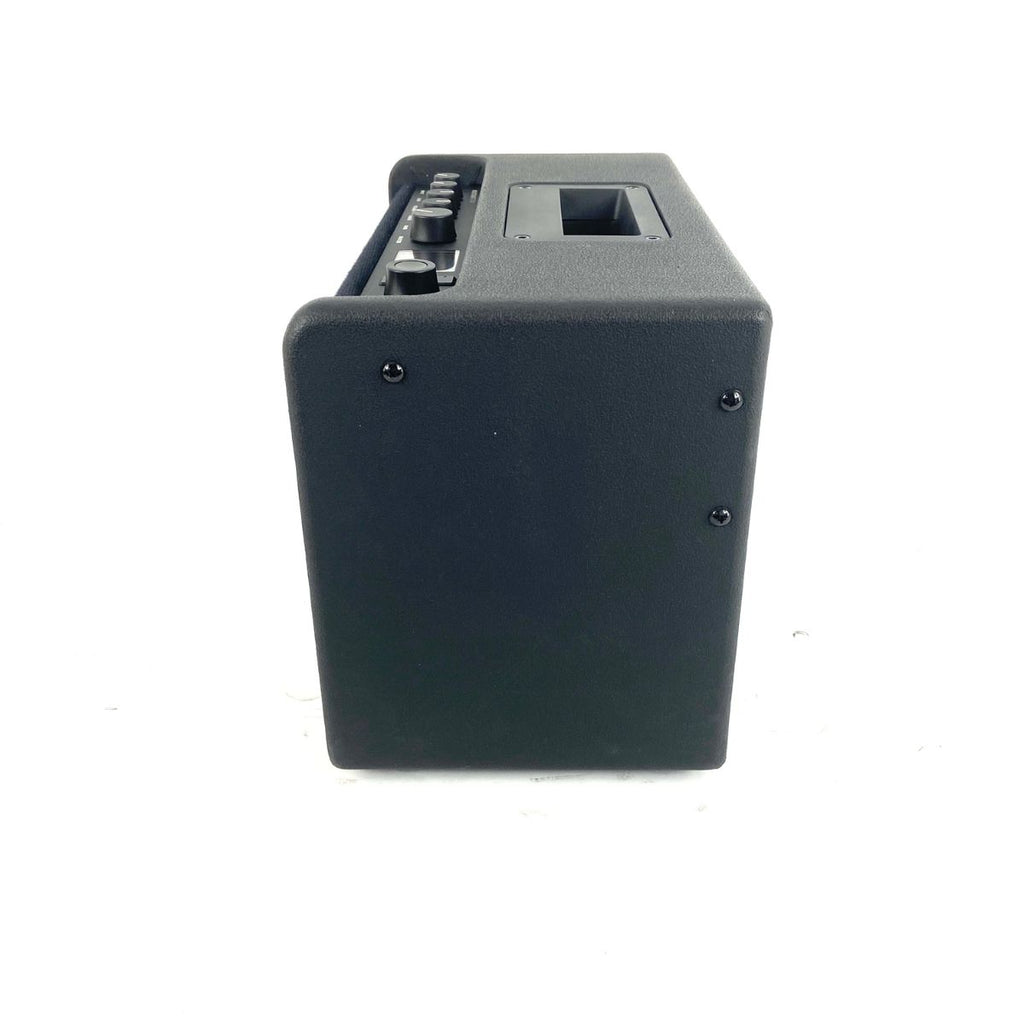 amplificatore combo per chitarra fender gt-40 usato vista laterale dx