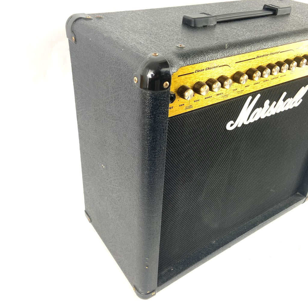 amplificatore combo per chitarra elettrica con effetti da 100WMarshall MG100DFX usato vista laterale sx