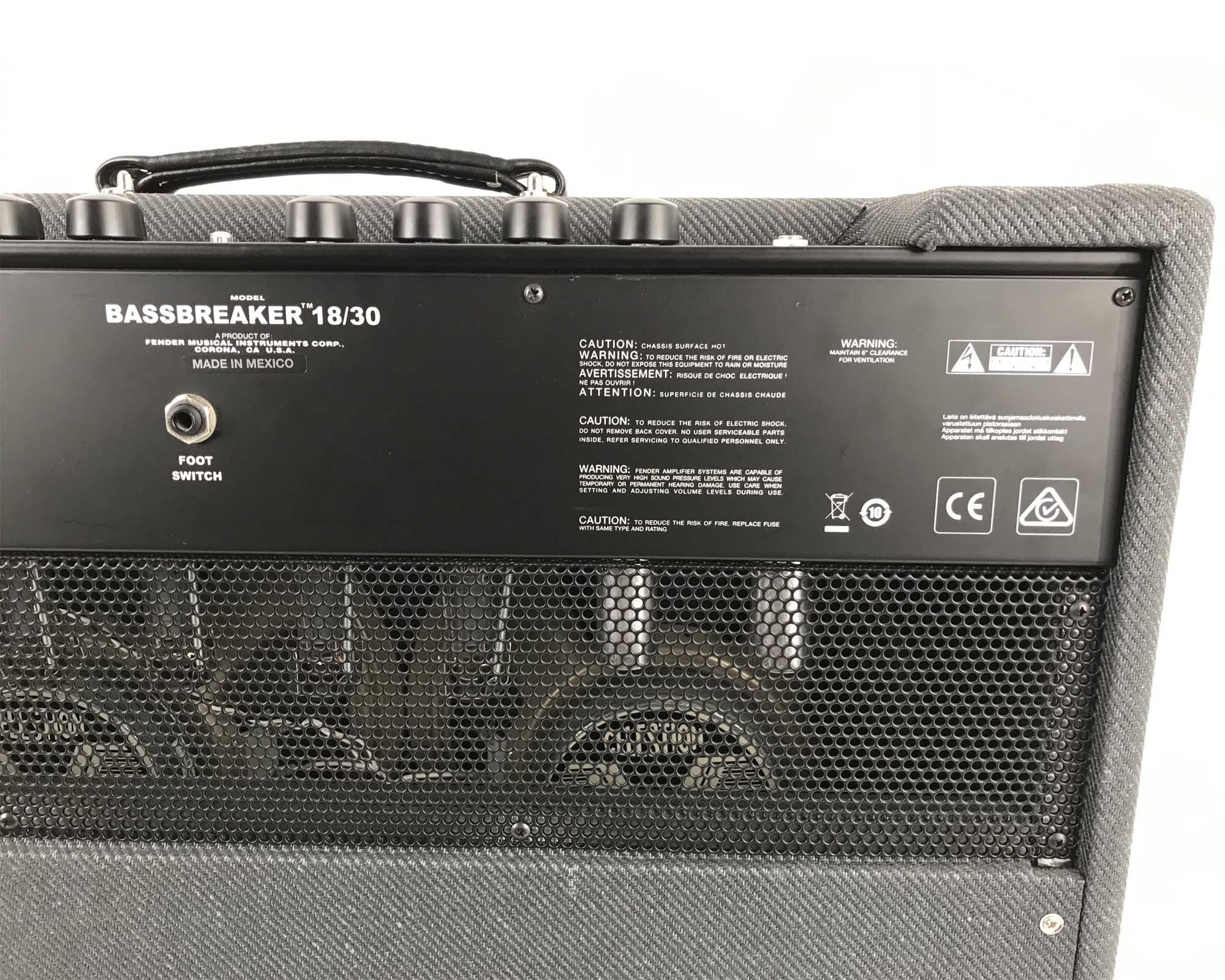 amplificatore per chitarra elettrica combo valvolare 30" fender bassbreaker 18/30 usato logo
