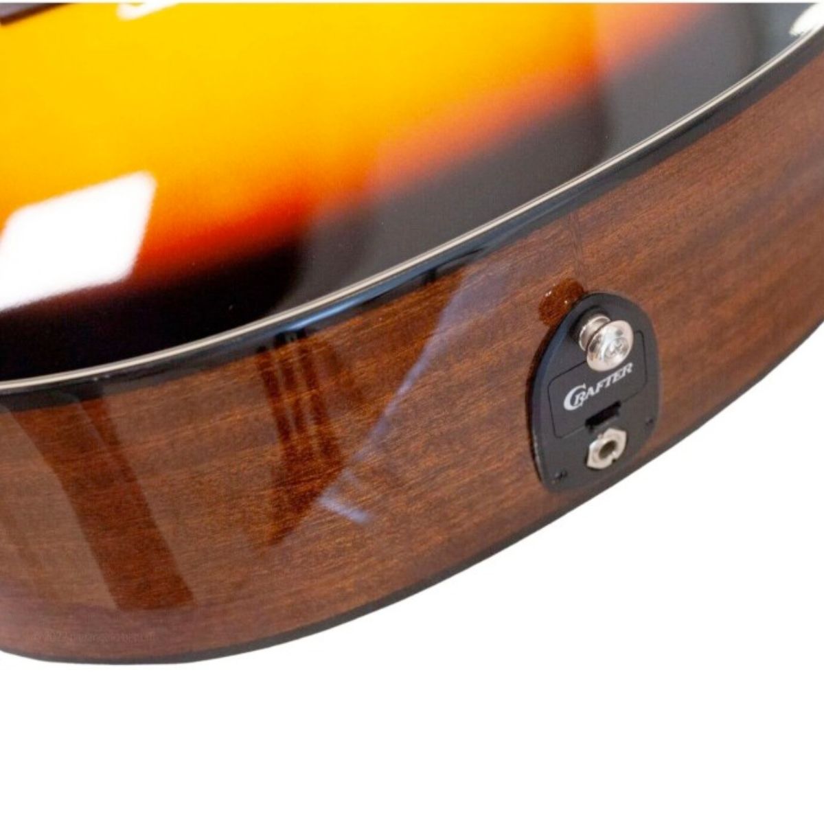 chitarra acustica elettrificata crafter ht-250CE vintage sunburst vista della connessione jack