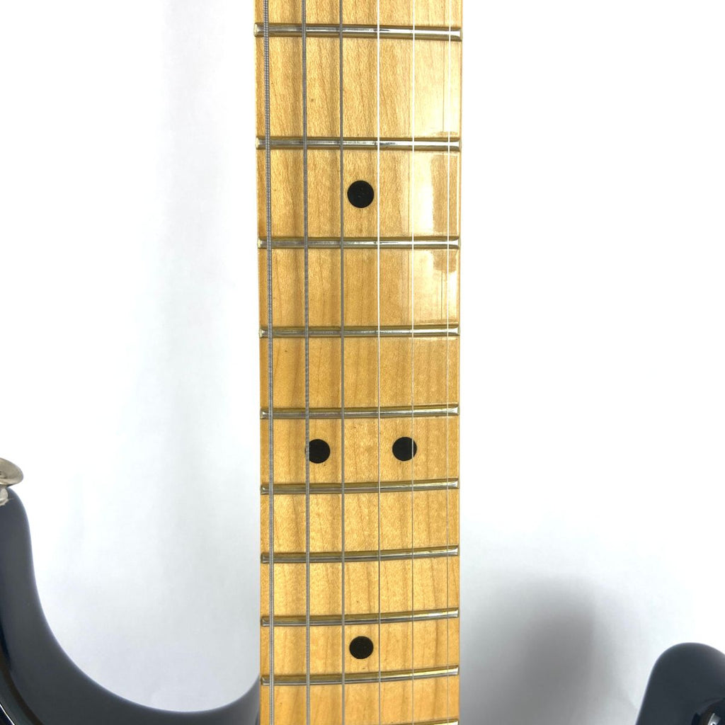 chitarra elettrica fender player strat mn blk 2022 usata vista della tastiera frontale