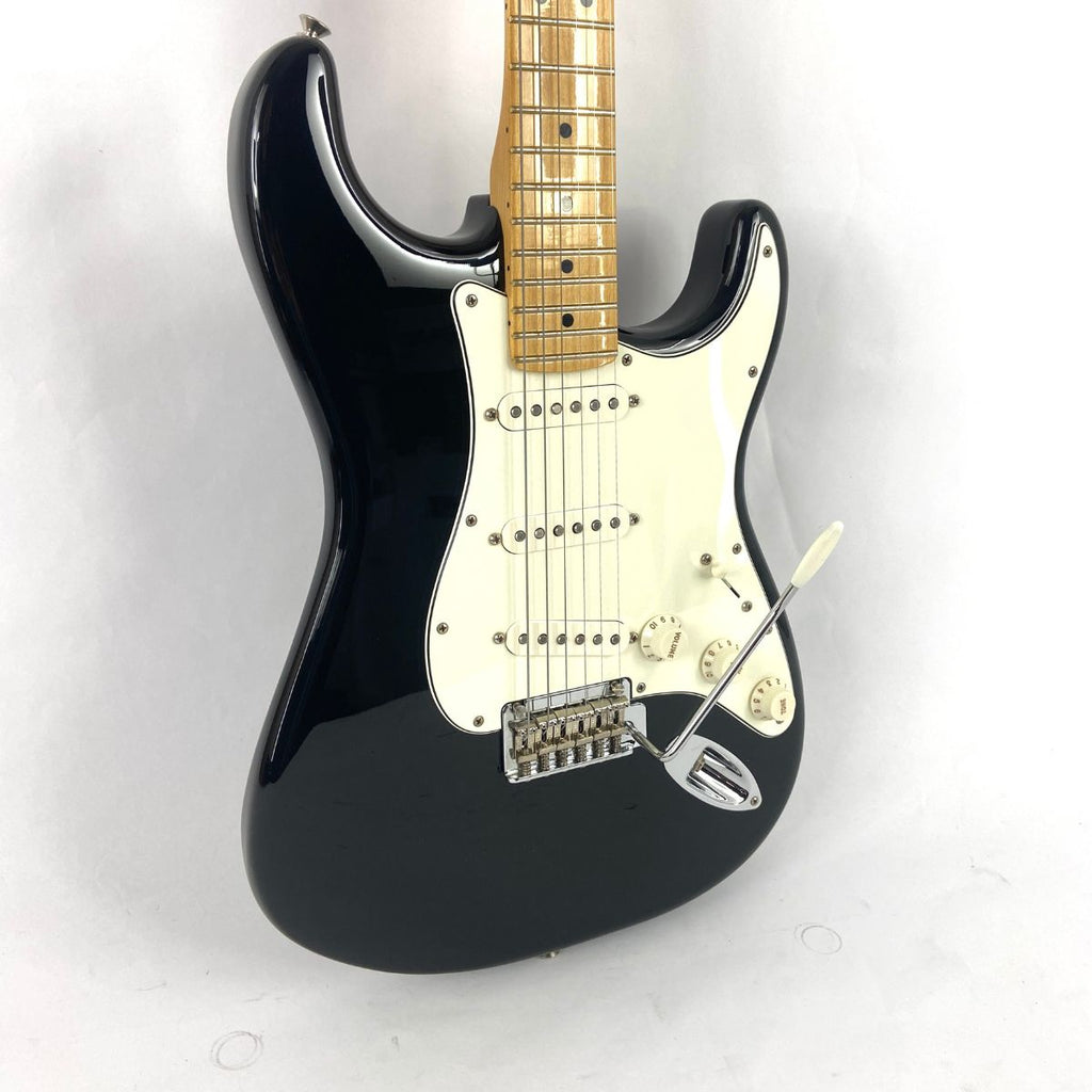 chitarra elettrica fender player strat mn blk 2022 usata vista del corpo