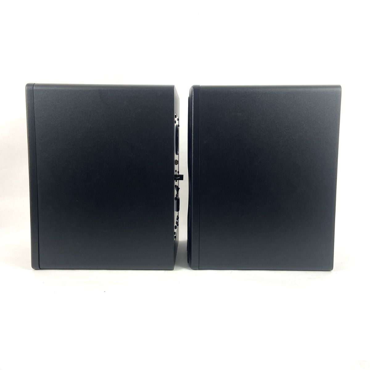 coppia monitor da studio m-audio bx8 d3 usati vista laterale sx