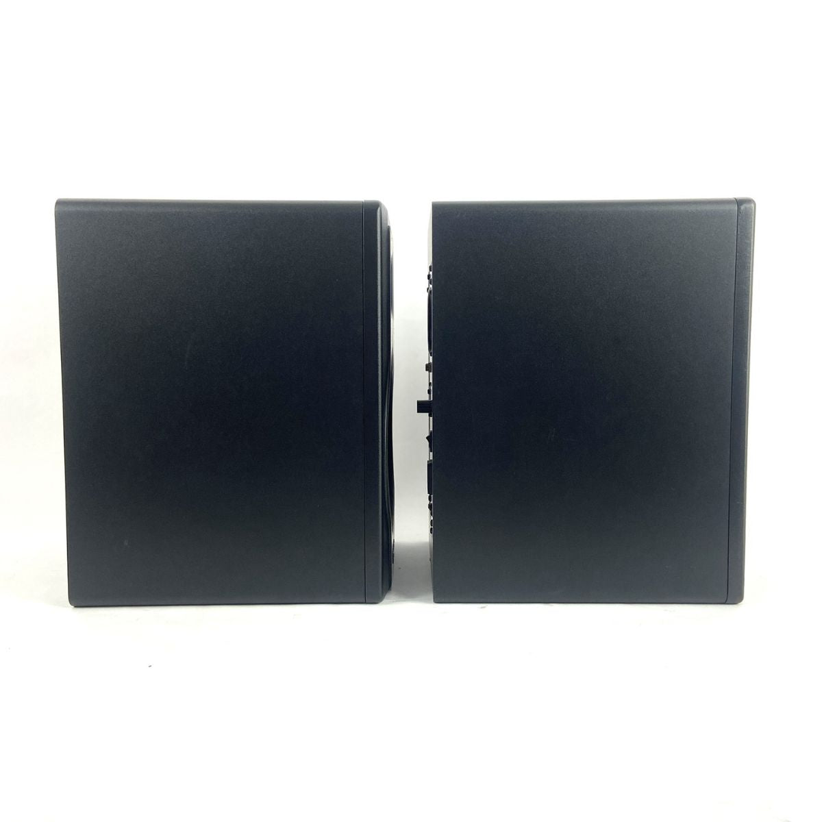 coppia monitor da studio m-audio bx8 d3 usati vista laterale dx