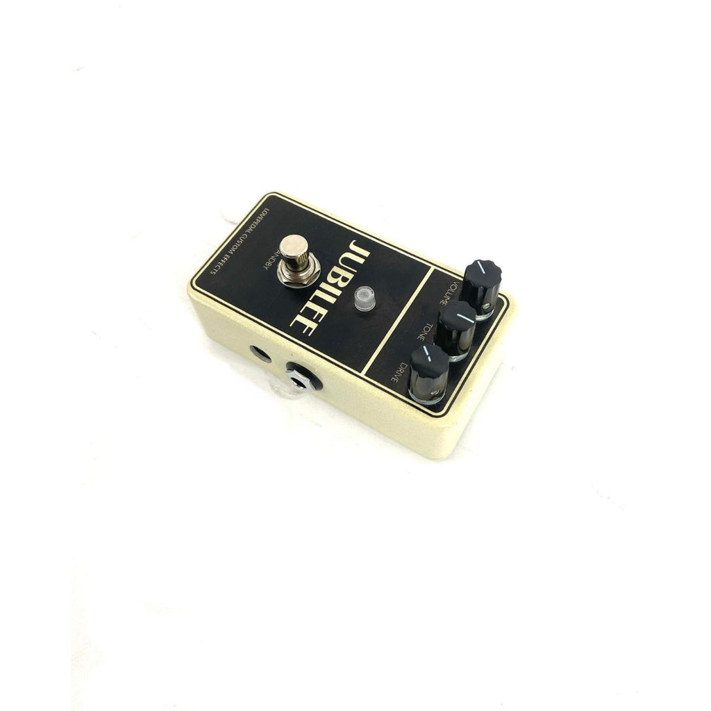 effetto a pedale per chitarra elettrica replica della timbrica e distorsione di Marshall Lovepedal Jubilee vista laterale