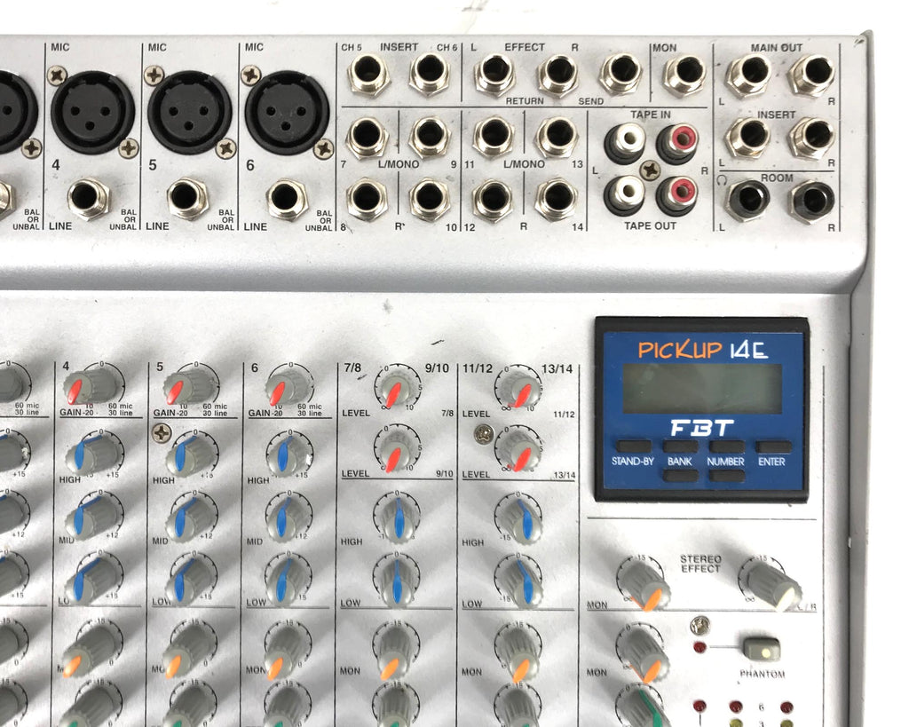 fbt pickup 14e mixer 14 canali con effetti digitali vista dettaglio connessioni in uscita ed entrata