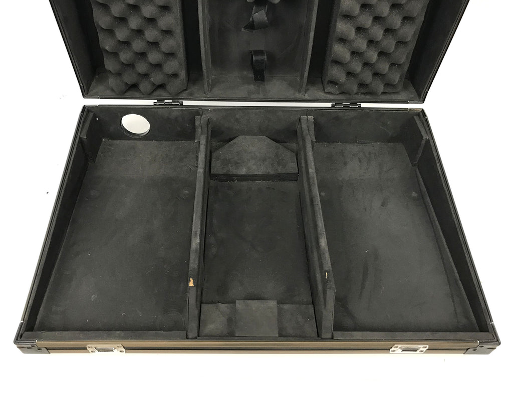 flight case per console mixer dj numark usato vista dell'interno