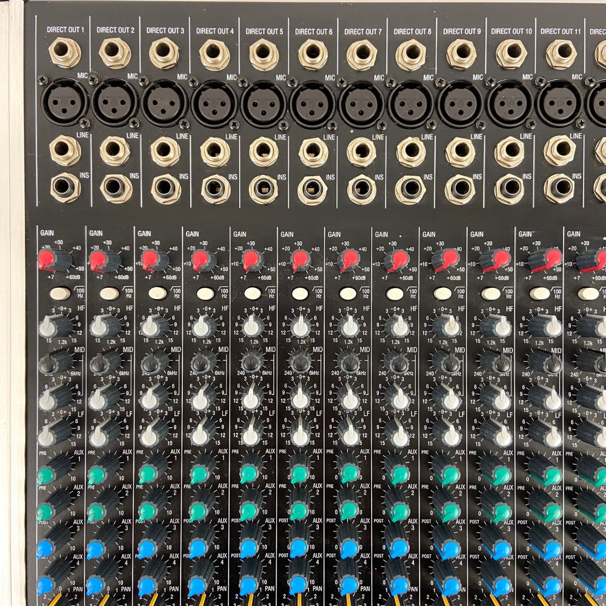mixer audio 20 canali professionale soundcraft spirit m12 usato vista frontale alto sx