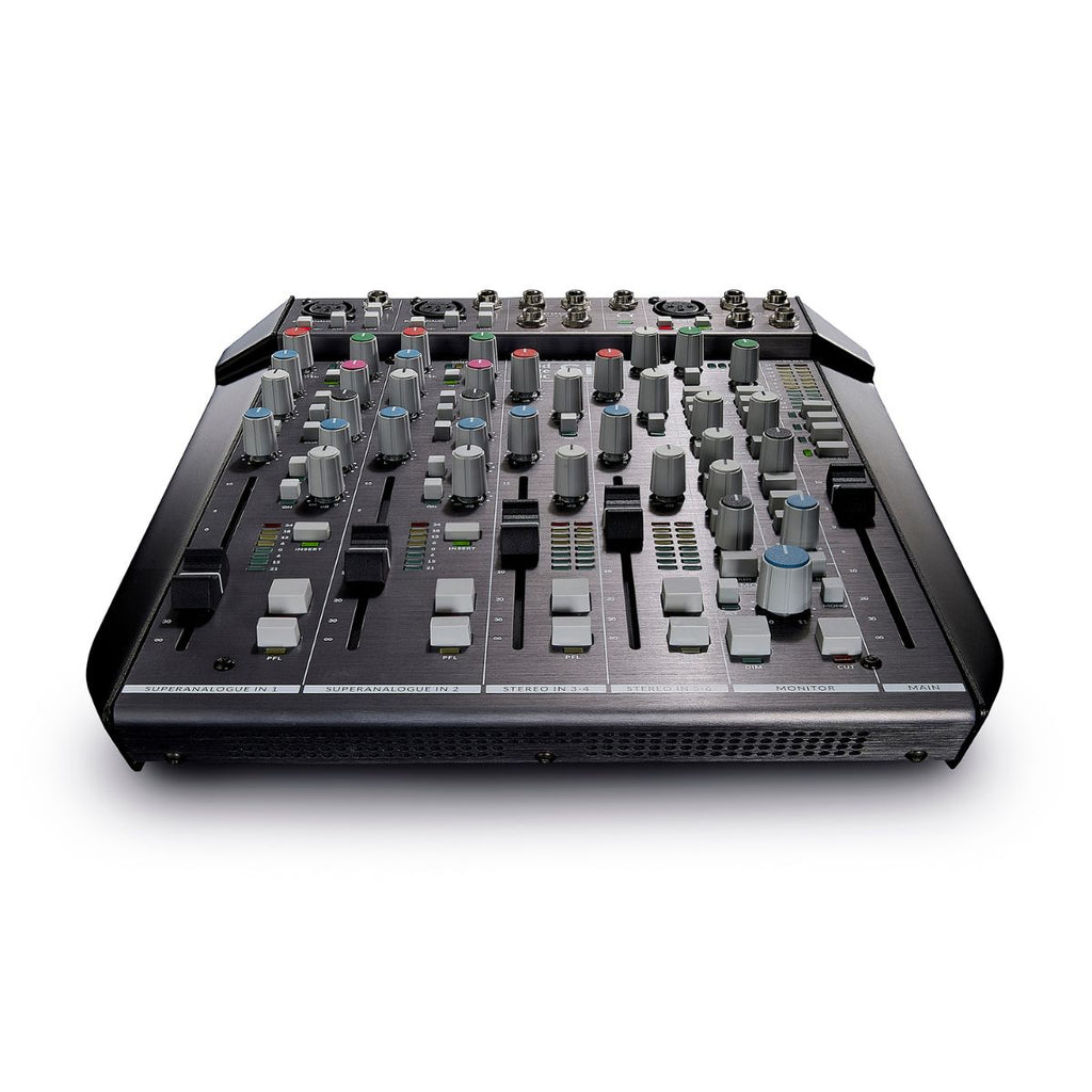 mixer da studio professionalel 6 canali ssl six vista dal basso