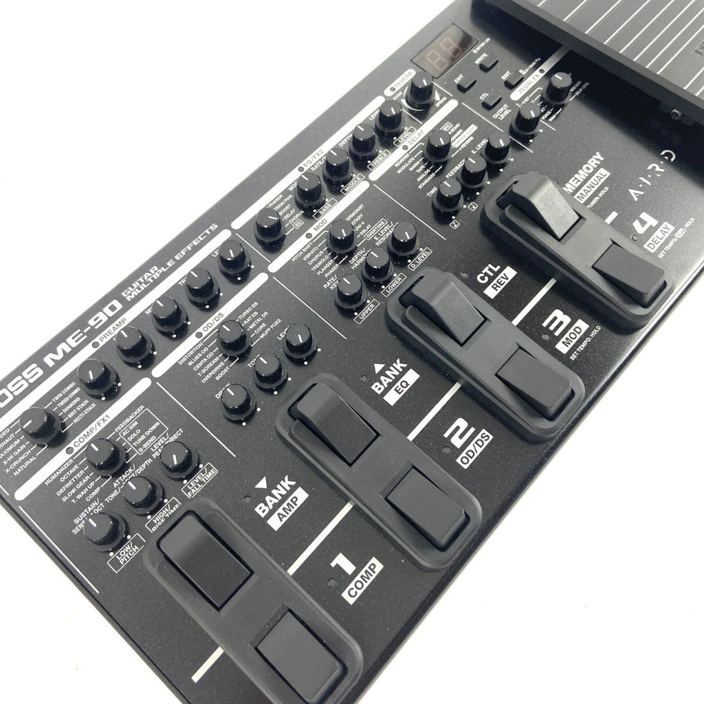 pedaliera multieffetto professionale boss me-90 usata vista laterale sx