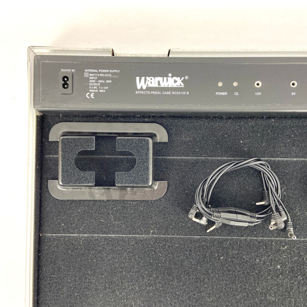 pedaliera porta pedali con case rigido e alimentazione warwick rc23120 b vista frontale sx