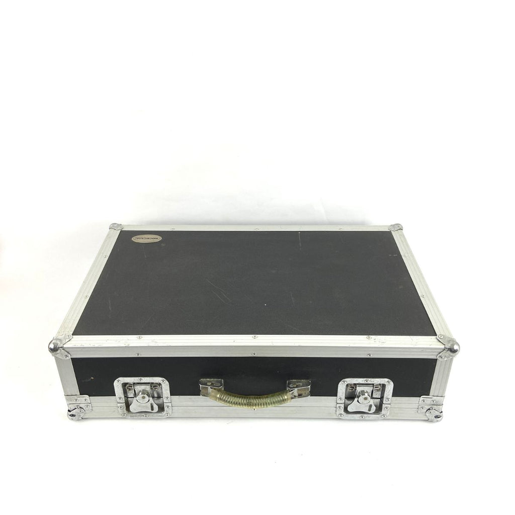 pedaliera porta pedali con case rigido e alimentazione warwick rc23120 b vista con case dall'alto