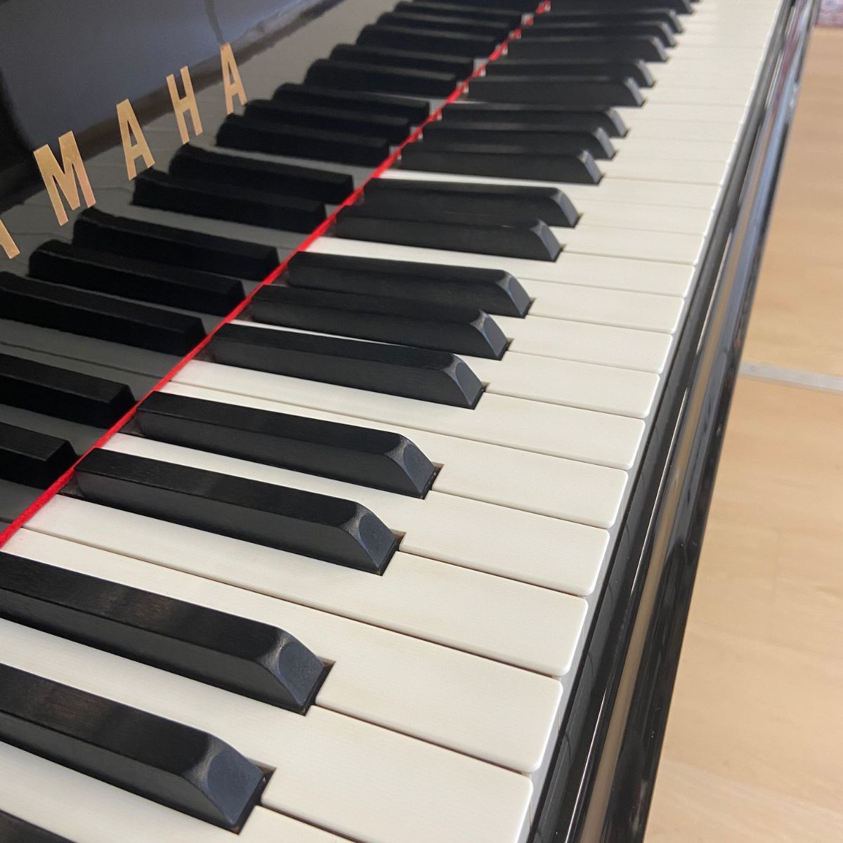 pianoforte acustico professionale a coda yamaha c3 usato 1997 matricola 5516239 vista dei tasti