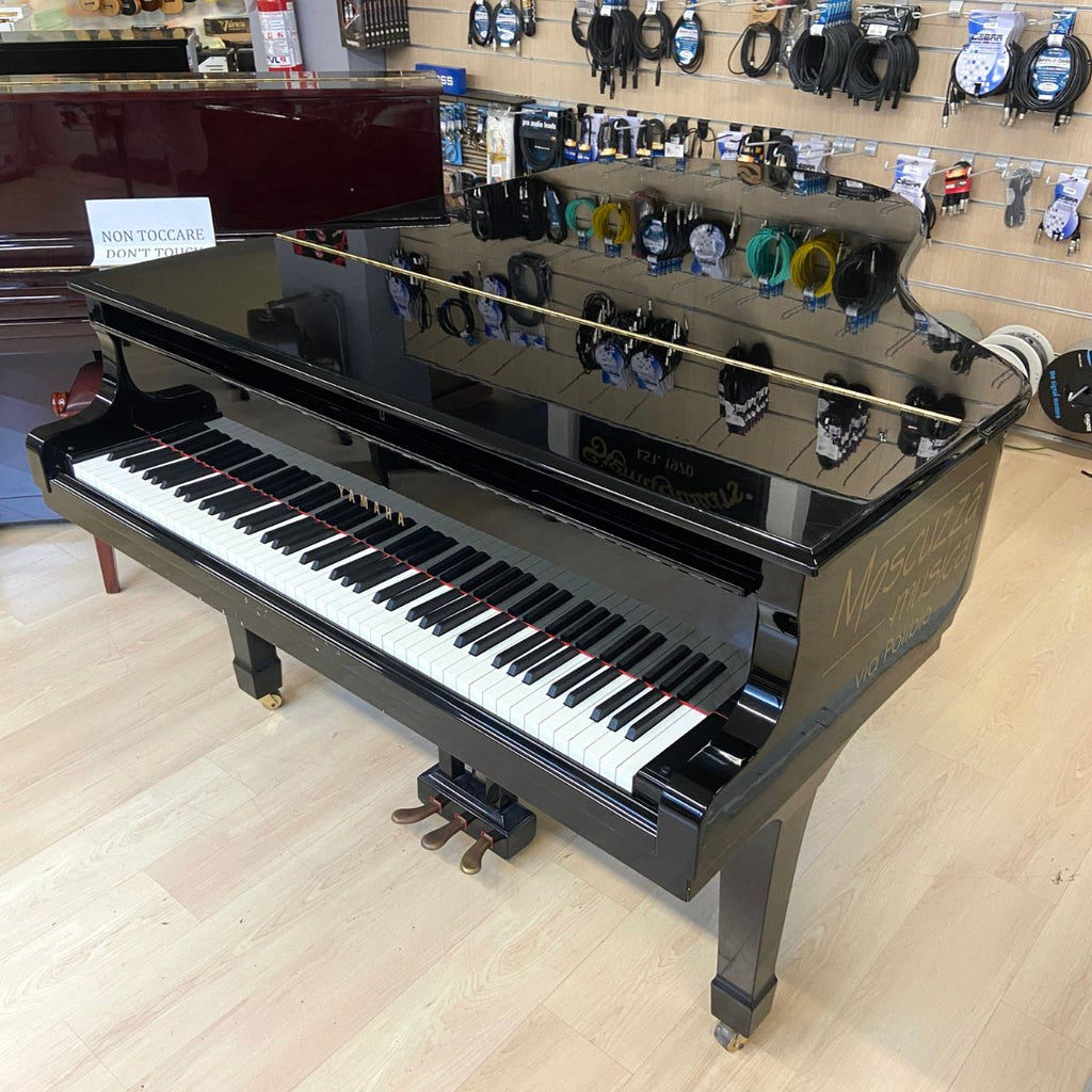 pianoforte acustico professionale a coda yamaha c3 usato 1997 matricola 5516239 vista laterale dx chiuso con tastiera aperta