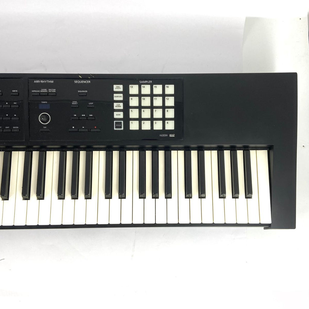 Roland FA-08 Usata vista frontale dx