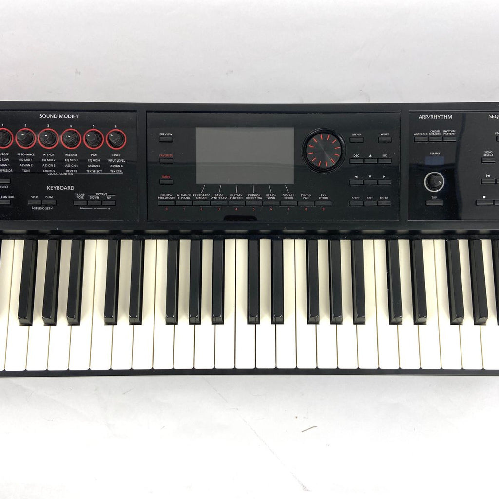 Roland FA-08 Usata vista frontale centrale