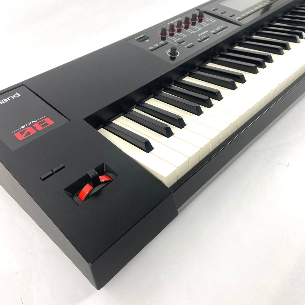 Roland FA-08 Usata vista laterale sx
