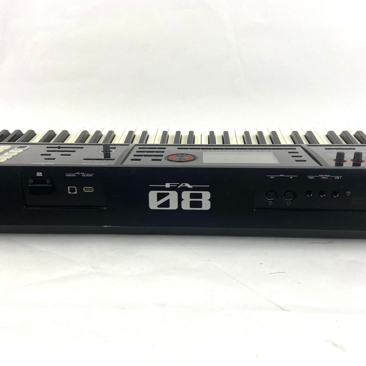Roland FA-08 Usata vista del retro dx