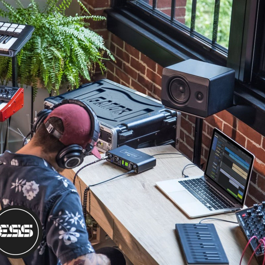 scheda audio usb per computer motu m2 vista in studio