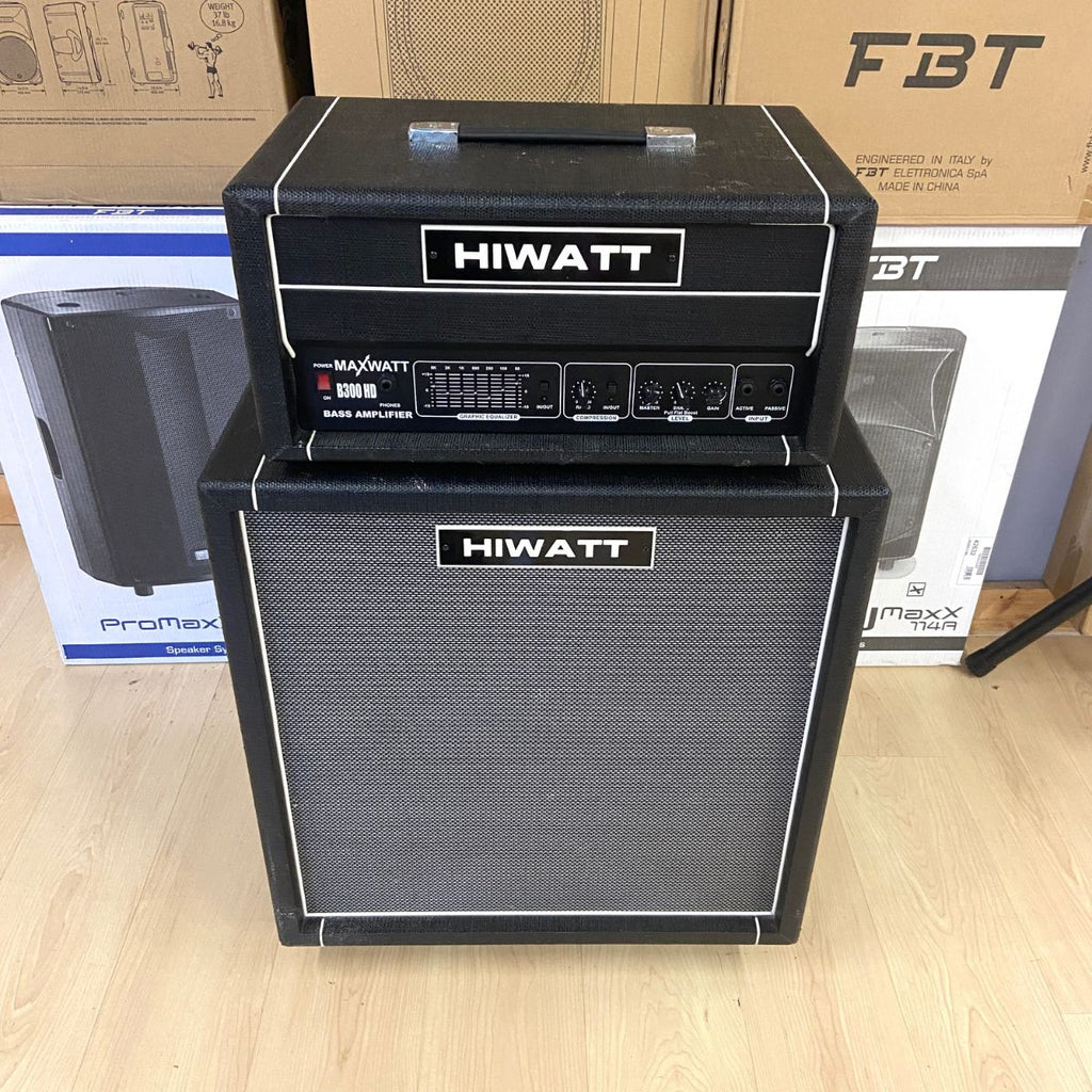 sistema completo testata assa per basso da 300W Hiwatt Bass Stack usato vista dall'alto
