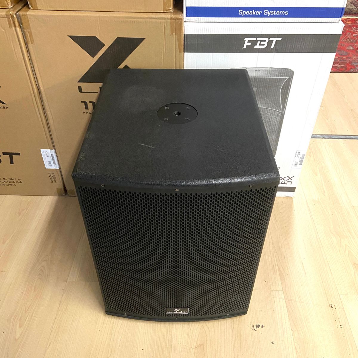 subwoofer 15 pollici usato soundsation hyper bass 15a vista dall'alto