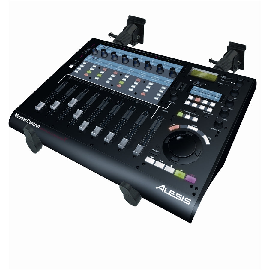 supporti a muro per pannello dogato per strumenti quiklok sbk-20 ex demo esempio con mixer/controller/PC