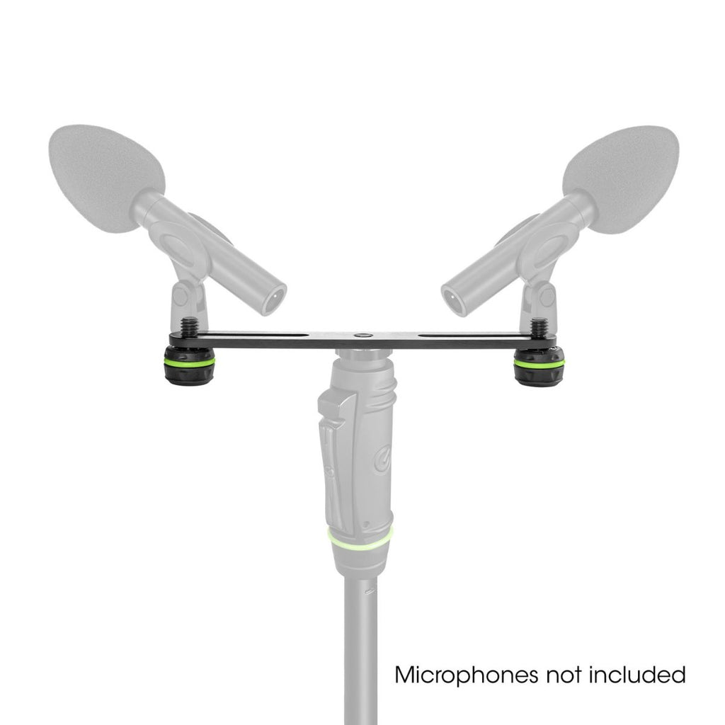 supporto per 2 microfoni su asta gravity gm st 01 vista esempio con microfoni