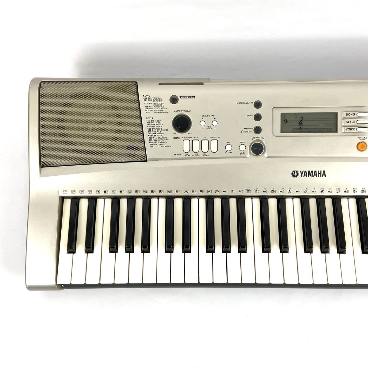 tastiera 61 tasti con dinamica yamaha psr-e313 usata vista frontale sx