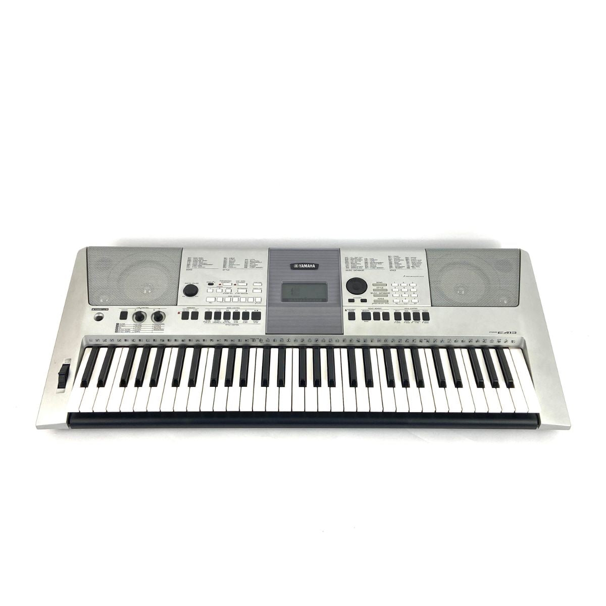 tastiera 61 tasti con dinamica yamaha psr-e413 usata vista frontale