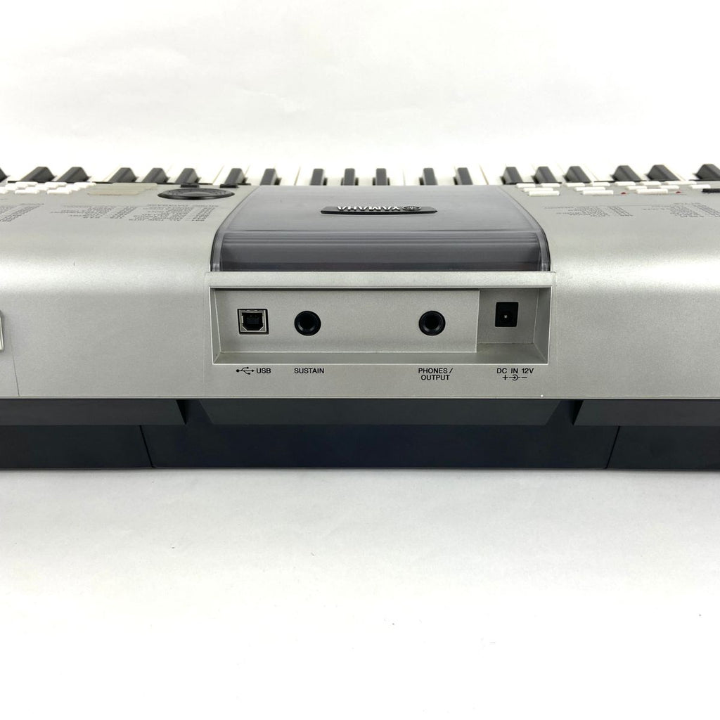 tastiera 61 tasti con dinamica yamaha psr-e413 usata vista dei collegamenti