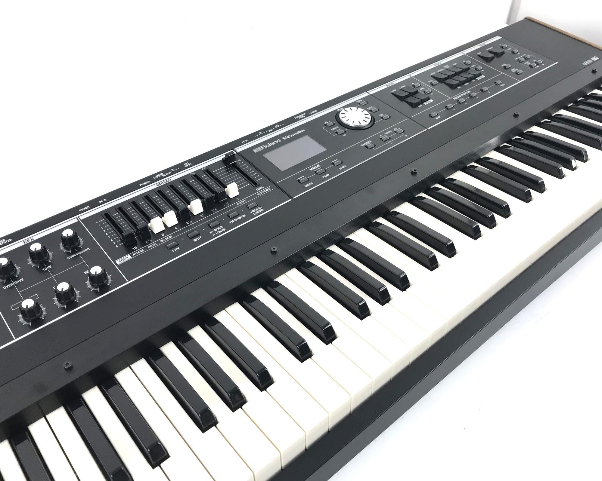 tastiera organo digitale roland vr730 usata vista dettaglio schermo e controlli