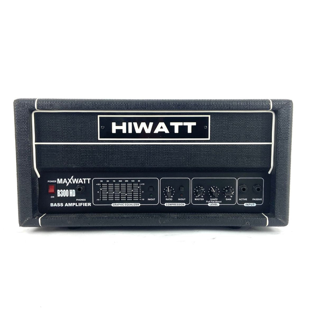 testata professionale per basso da 300W Hiwatt B300 HD usata vista controlli